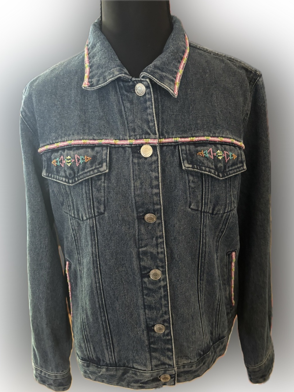 Vintage Pendleton Southwestern Beaded Denim Trucker Jacket Y2K
Medium Petite